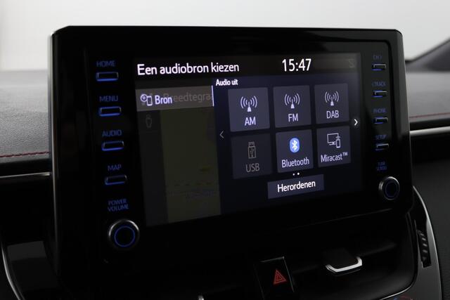 Toyota COROLLA 2.0 Hybrid Executive | Stoelverwarming | Parkeersensoren | Navigatie |