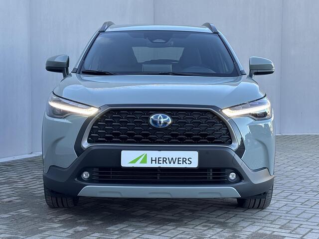 Toyota COROLLA Cross Hybrid 140 Style Automaat / Adaptieve Cruise / Apple carplay & Android auto / Elektrische Achterklep / Stuur-, stoel- en voorruitverwarming / Navigatie / Camera / Keyless / Draadloze telefoonlader /