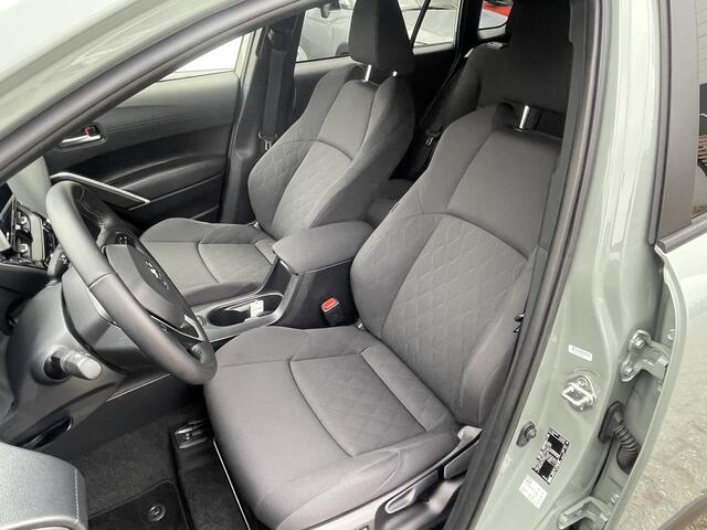 Toyota COROLLA Cross Hybrid 140 Style