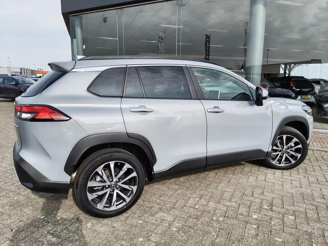 Toyota COROLLA Cross Hybrid 140 Style | Sensoren v/a | El. Achterklep | Stoel- & Stuu