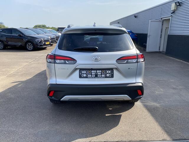 Toyota COROLLA Cross Hybrid 140 Style Dodehoekdetectie, Parkeersensoren voor + achter, Navigatie, Smart Key, Privacy glass, LMV, LED, Adaptieve cruise control, Achteruitrijcamera
