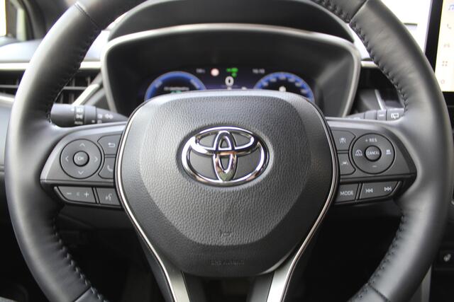 Toyota COROLLA Cross Hybrid 140 Style Plus | Rijklaar | Trekhaak | Stoel-/stuurverw. | Apple/Android | Camera | Smart Key | Adap. Cruise | Apple/Android