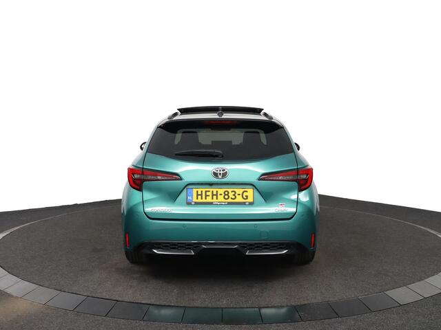 Toyota COROLLA Touring Sports Hybrid 200 GR Sport Plus | Schuif/Kantel dak | Navigatie | Parkeer sensoren |