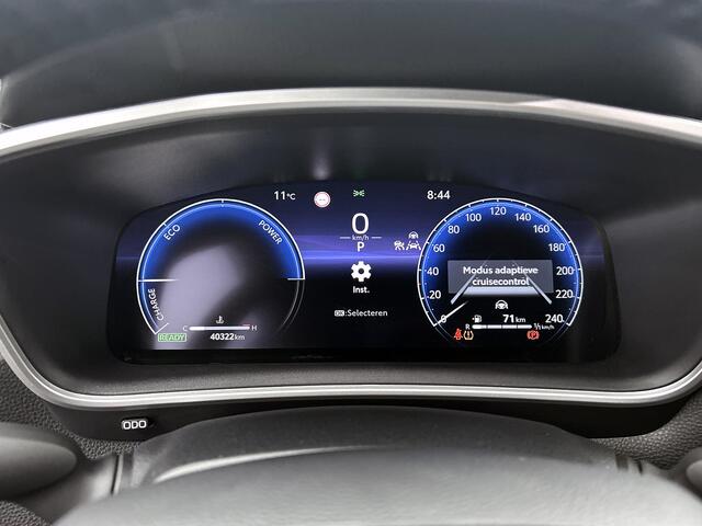 Toyota COROLLA Cross Hybrid 140 Style | Climate control | Winterpakket | 18'' LM velgen | Privacy glass |