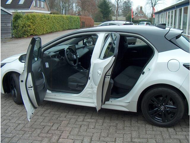 Toyota COROLLA 1.8 Hybrid Business