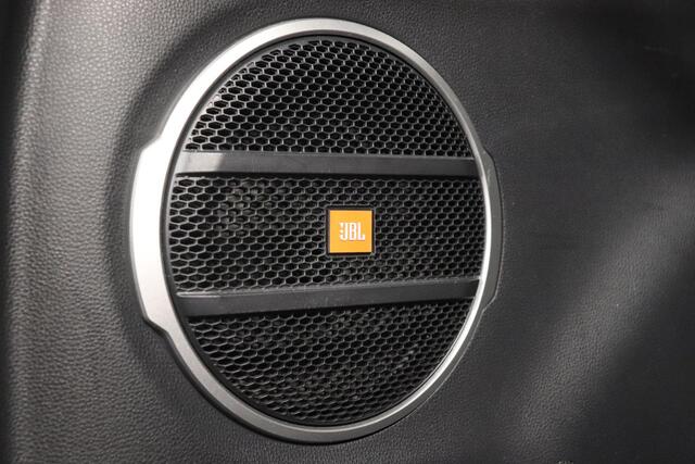 Toyota COROLLA Cross 2.0 High Power Hybrid Launch Edition, Navigatie, Cruise Control, Climate Control, BSM, JBL, Apple Carplay / Android Auto, Stuur en Stoelverwarming, Parkeersensoren