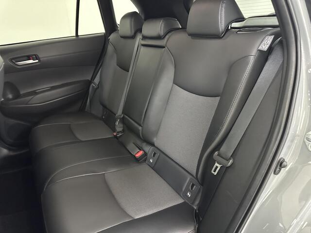 Toyota COROLLA Cross Hybrid 140 Style BI-TONE | CAMERA | LANE ASSIT | LEDER |