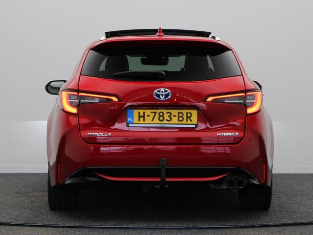 Toyota COROLLA Touring Sports 2.0 Hybrid Executive | Panoramadak | 18 Inch Velgen | Stoelverwarming | Headup Display |