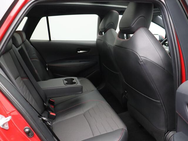 Toyota COROLLA Touring Sports 2.0 Hybrid Executive | Panoramadak | 18 Inch Velgen | Stoelverwarming | Headup Display |