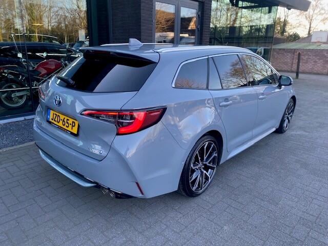 Toyota COROLLA Touring Sports 2.0 Hybrid Premium sport stoelen
