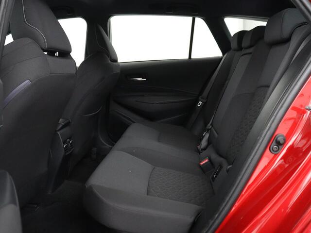 Toyota COROLLA Touring Sports 2.0 Hybrid Style | Trekhaak | Stoelverwarming | Cruise Control | Navigatie | Camera | Carplay | Full LED | DAB | Climate control | Head-up