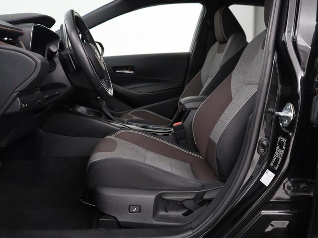 Toyota COROLLA Touring Sports 2.0 Hybrid Style | Stoelverwarming | Cruise Control | Navigatie | Camera | Carplay | Full LED | DAB | Climate control