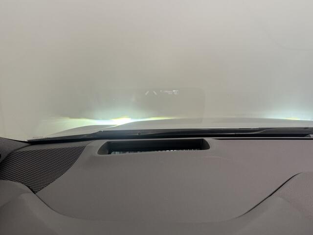 Toyota COROLLA Touring Sports 2.0 Hybrid Business Sport Intro