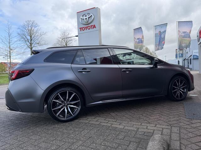 Toyota COROLLA Touring Sports Hybrid 180 GR Sport Kage Limited Edition | Uniek 5 van in NL | MAT GRIJS | NEW