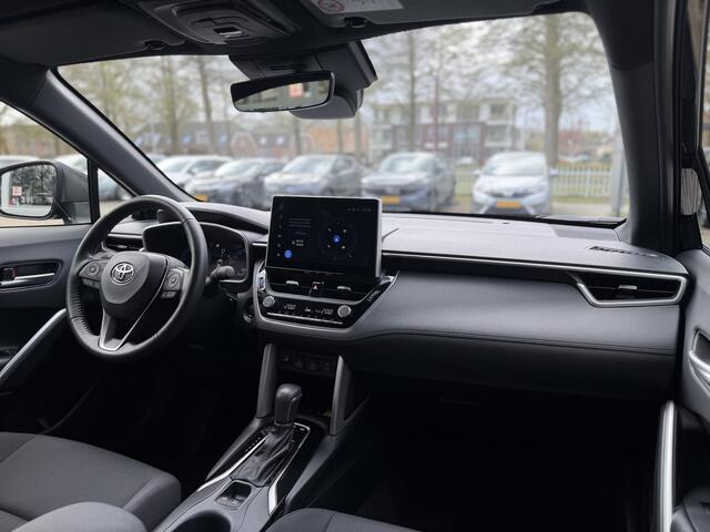 Toyota COROLLA Cross Hybrid 140 Style | GEEN AFLEVERKOSTEN | Parkeersensoren, Dodehoekdetectie, Elektrische achterklep
