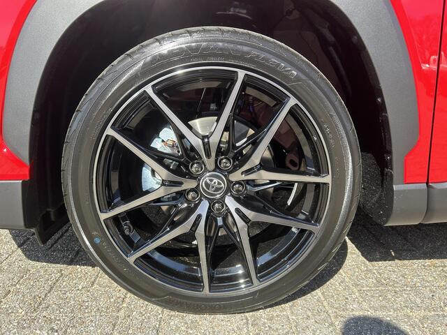 Toyota COROLLA Cross Hybrid 180 GR Sport