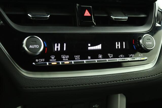 Toyota COROLLA Cross Hybrid 140 Dynamic | Adaptive Cruise Control | Achteruitrijcamera | Airco | Climat Control |