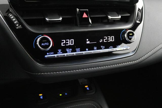 Toyota COROLLA Touring Sports 1.8 Hybrid Dynamic | Stoelverwarming | Keyless | Apple carplay-android auto | Parkeercamera |