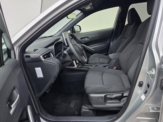 Toyota COROLLA Cross Hybrid 140 Style PDC V+A Apple/ Android auto LMV Adabtive Cruisecontrol