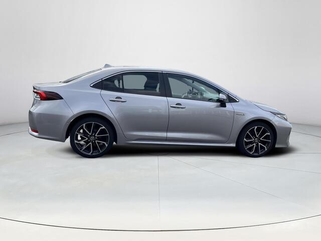 Toyota COROLLA 1.8 Hybrid Executive | Trekhaak | Carplay | Stoel- + stuurverwarming | 18 inch LM-velgen |