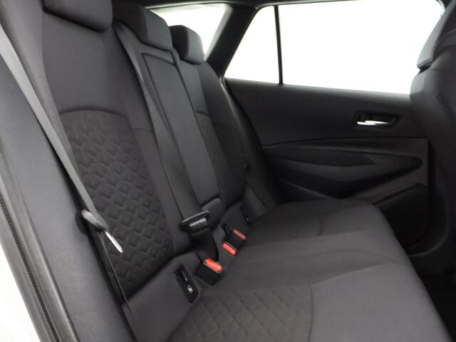 Toyota COROLLA Touring Sports 1.8 Hybrid Dynamic Plus | Stuur-/Stoelverwarming | Apple Carplay & AndroidAUTO | Navigatie