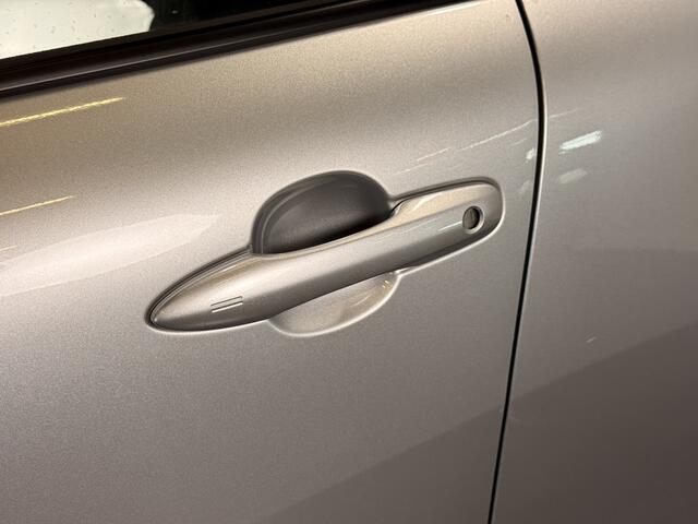 Toyota COROLLA Cross 2.0 High Power Hybrid Launch Edition | JBL | Elektrische stoelen | Panoramadak |