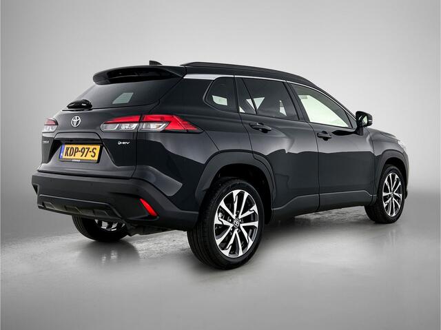 Toyota COROLLA Cross Hybrid 140 Style + Premium Pack I | BTW Voertuig | Stoel en stuurwielverwarming | Onderweg-naar-dealer