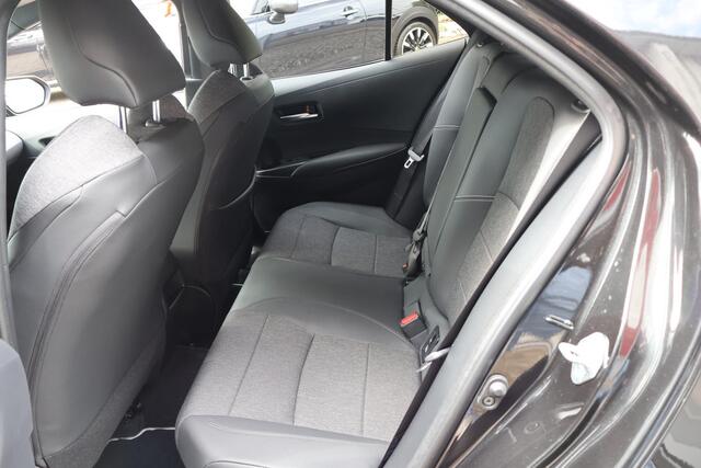 Toyota COROLLA Hybrid 200 Business Plus / Team D