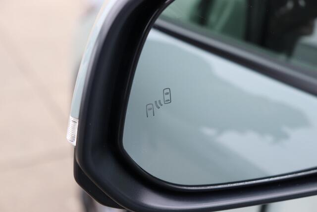 Toyota COROLLA Cross Hybrid 200 Style, Stoelverwarming, Apple Carplay/Android Auto, Blind Spot monitor!