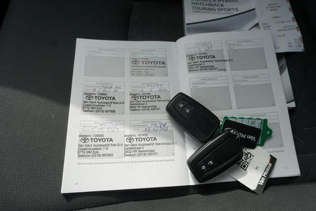 Toyota COROLLA Touring Sports 1.8 Hybrid Business Plus | TREKHAAK | CAMERA | STOELVERWWARMING |