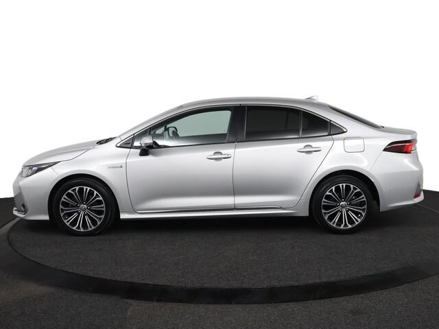 Toyota COROLLA 1.8 Hybrid Dynamic | Apple Carplay/Android Auto | Stoelverwarming | Parkeercamera |