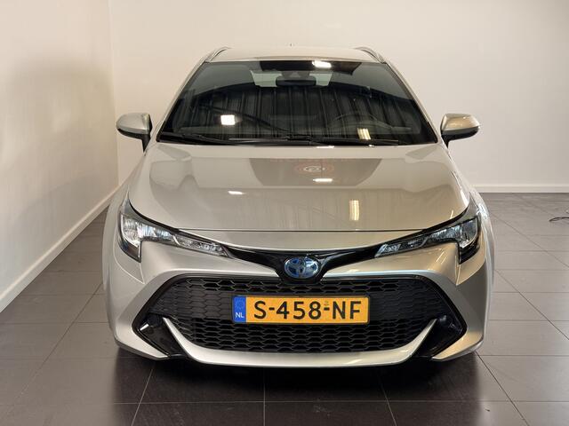 Toyota COROLLA Touring Sports 1.8 Hybrid Active | Premium lak Silver | Apple Carplay |