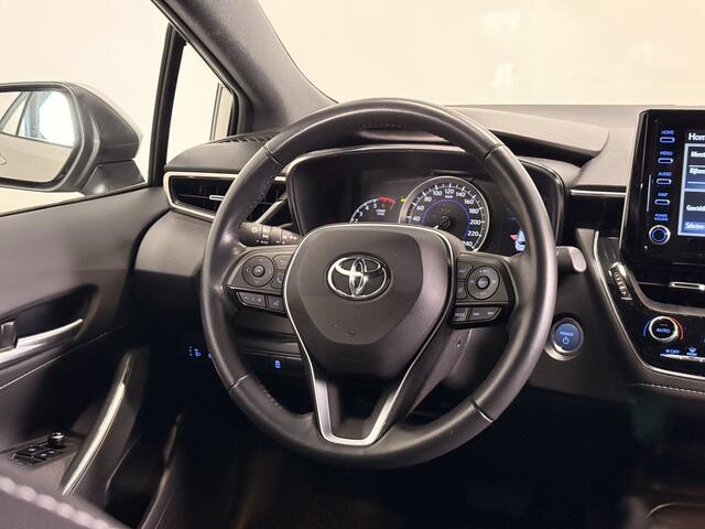 Toyota COROLLA Touring Sports 1.8 Hybrid Active | Premium lak Silver | Apple Carplay |