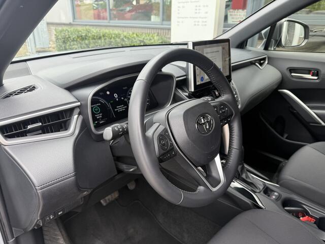 Toyota COROLLA Cross Hybrid 140 Style