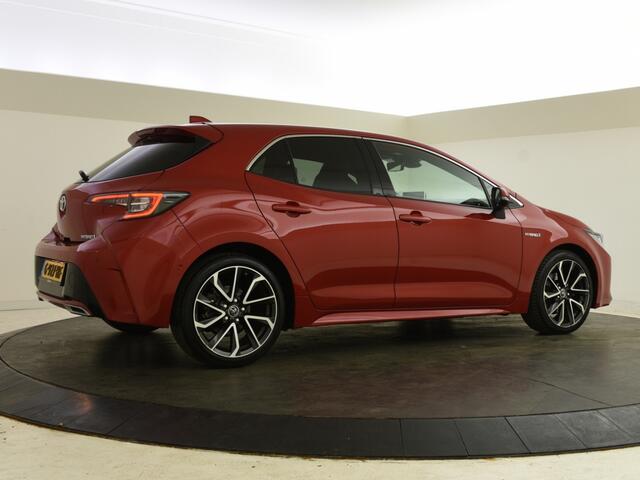 Toyota COROLLA 2.0 Hybrid Executive JBL-audio | Trekhaak | Head-up |