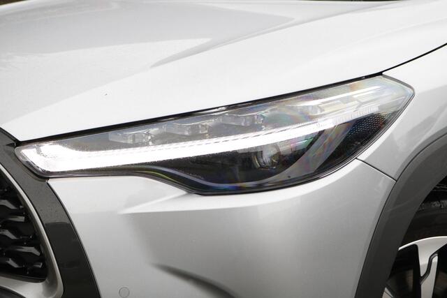 Toyota COROLLA Cross Hybrid 140 Style + Premium Pack I | BSM | Stuurverwarming | Elektrische achterklep |