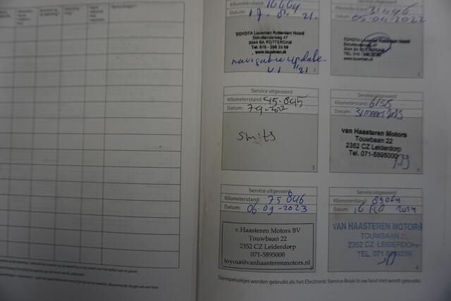 Toyota COROLLA Touring Sports 1.8 Hybrid Executive/Trekhaak/Dealeronderhouden/ Head-Up/Stoelverwarming.