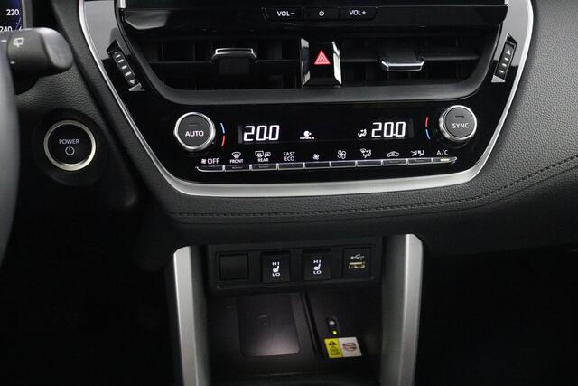 Toyota COROLLA Cross 2.0 High Power Hybrid First Edition | Stoelverwarming | Navigatie | Trekhaak | Parkeersensoren |