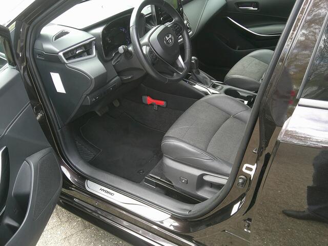 Toyota COROLLA Touring Sports 1.8 Hybrid Business Plus Trekhaak