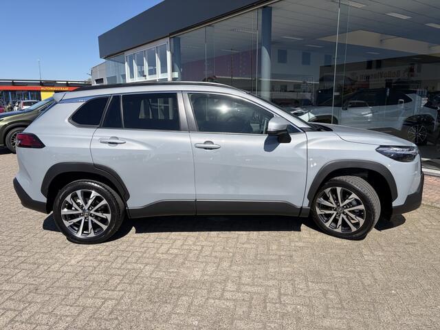 Toyota COROLLA Cross Hybrid 200 Style | Stoelverwarming | Blindspot | el. achterklep