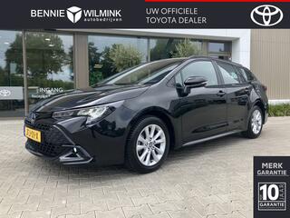 toyota-corolla-touring-sports-hybri