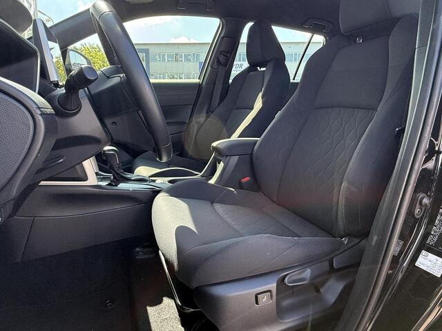 Toyota COROLLA Cross 2.0 High Power Hybrid Active | LED | Keyless | Climate Control | Cruise Control | Lichtmetalen velgen 17" | Apple Carplay/Android Auto