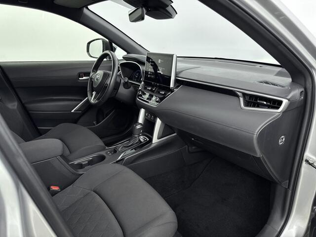 Toyota COROLLA Cross Hybrid 140 Dynamic | Stoel -/ Stuur Verwarming | Navigatie | Onderweg-naar-dealer