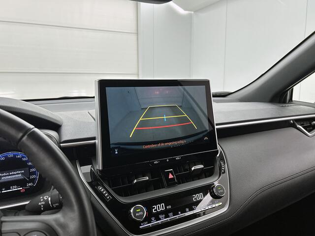 Toyota COROLLA Cross Hybrid 140 Dynamic | Stoel -en stuurwielverwarming | Climate control | Adaptive Cruise control |