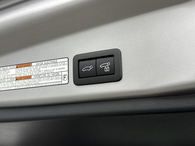 Toyota COROLLA Cross Hybrid 180 Dynamic | Apple Carplay & Android Auto | Parkeercamera | * | Direct leveren |
