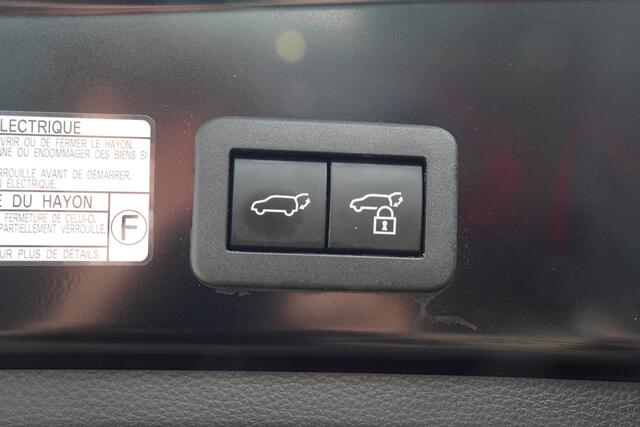 Toyota COROLLA Cross Hybrid 140 Style - STOEL/STUURVERWARMING - CAMERA - CARPLAY -