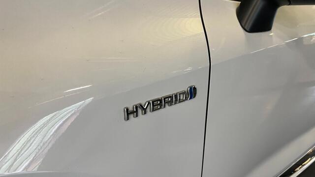 Toyota COROLLA 2.0 HYB BNS GR-SPORT