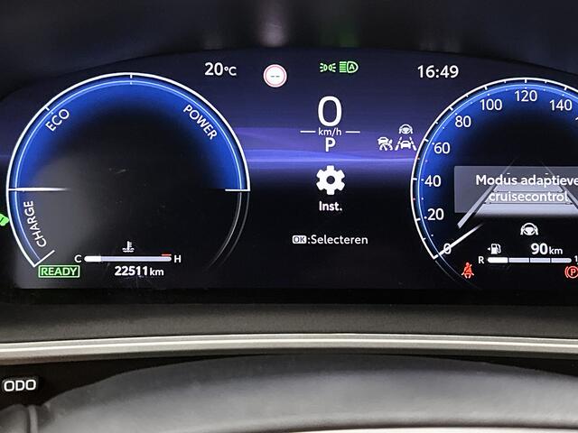 Toyota COROLLA Cross Hybrid 140 Dynamic + | Stoel + Stuur + Voorruitverwarming | PDC voor en achter | Speciale Velgen |