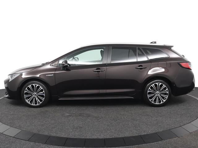 Toyota COROLLA Touring Sports 1.8 Hybrid Style Premium | parkeersensor voor en achter | navigatie | Stoel stuur en voorruitverwarming |