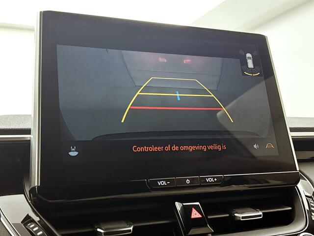Toyota COROLLA Cross Hybrid 140 Style